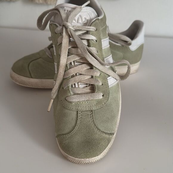 Adidas Gazelle Olive Sneakers with White Stripes EUC - Picture 3 of 7